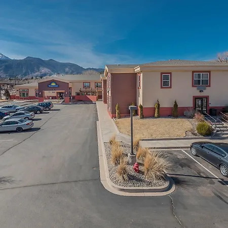 Days Inn By Wyndham Manitou Springs-2